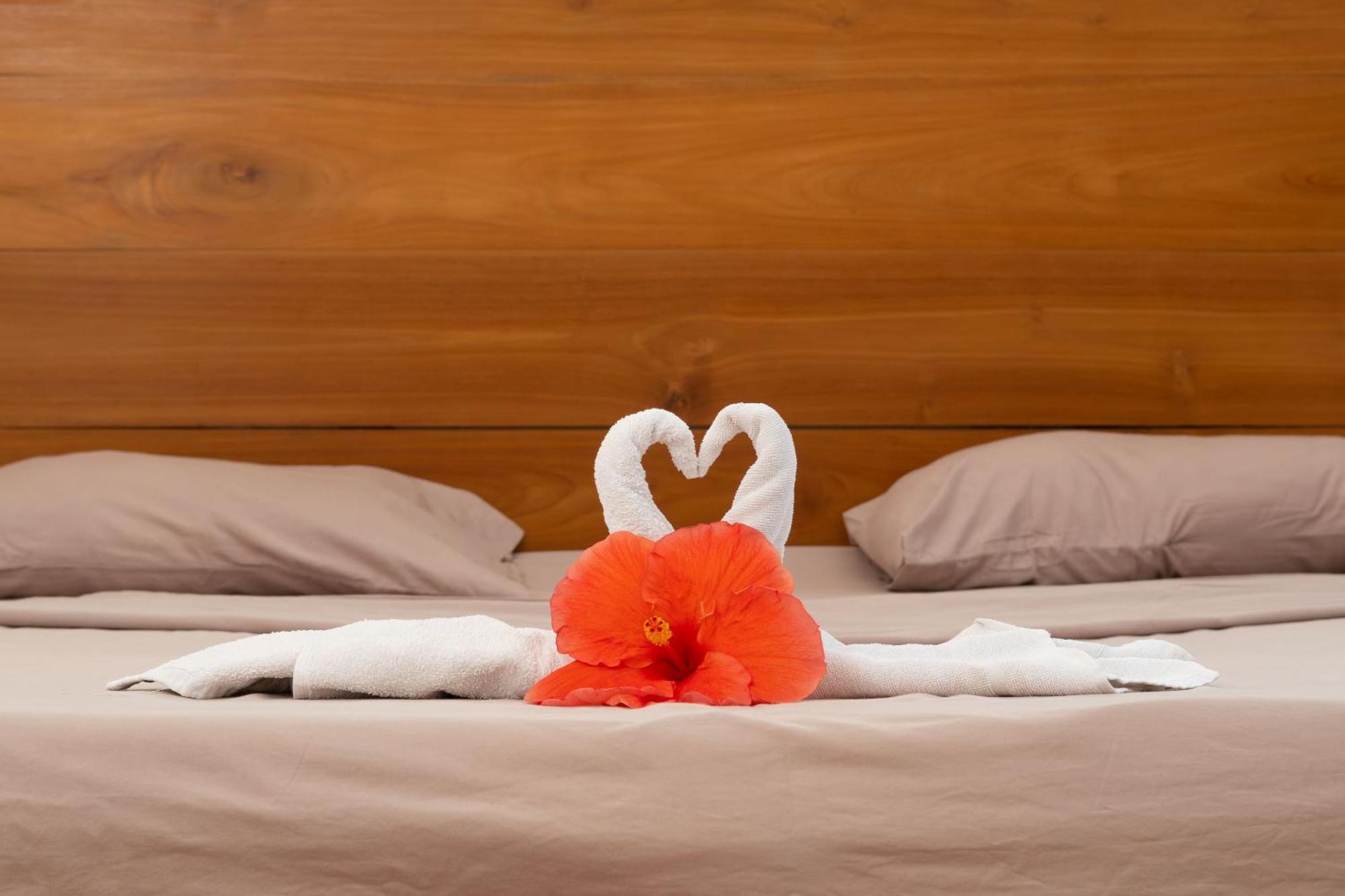 Twakila Sunset Suites La Gaulette Kültér fotó